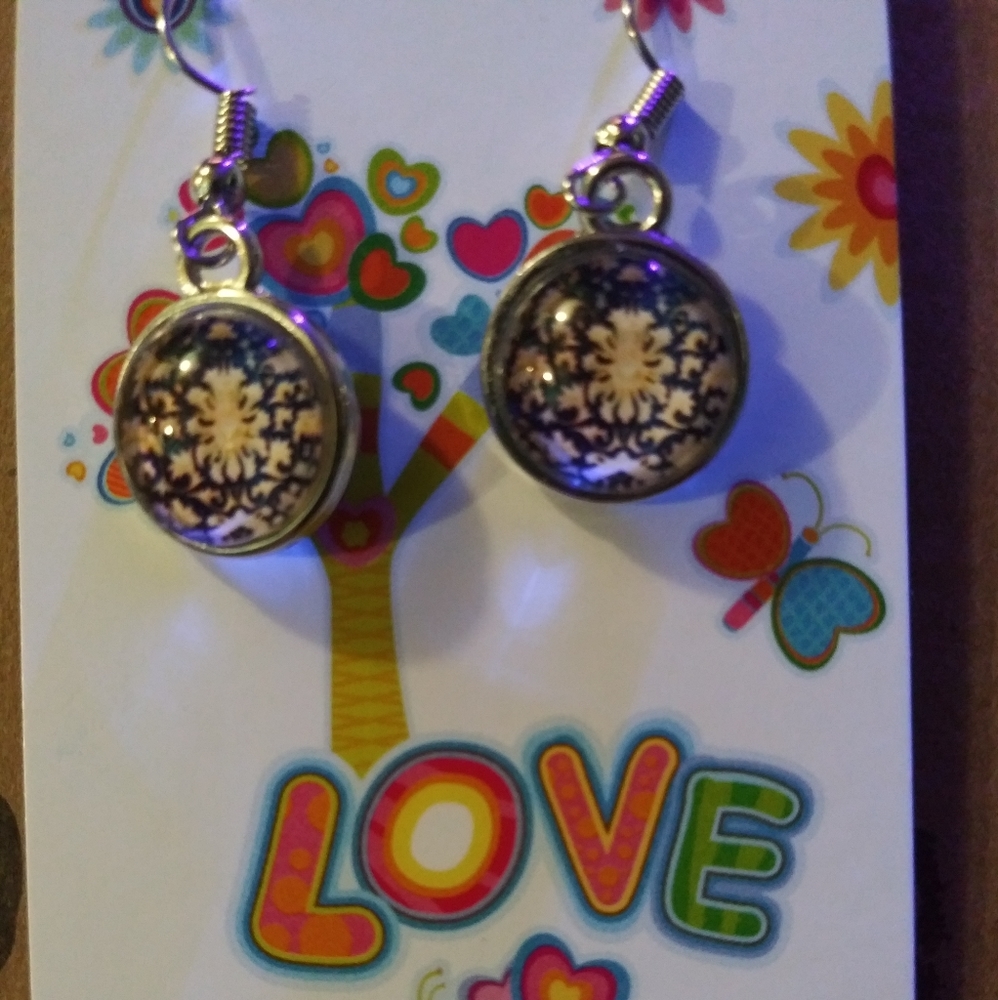 Handmade cabochon earrings